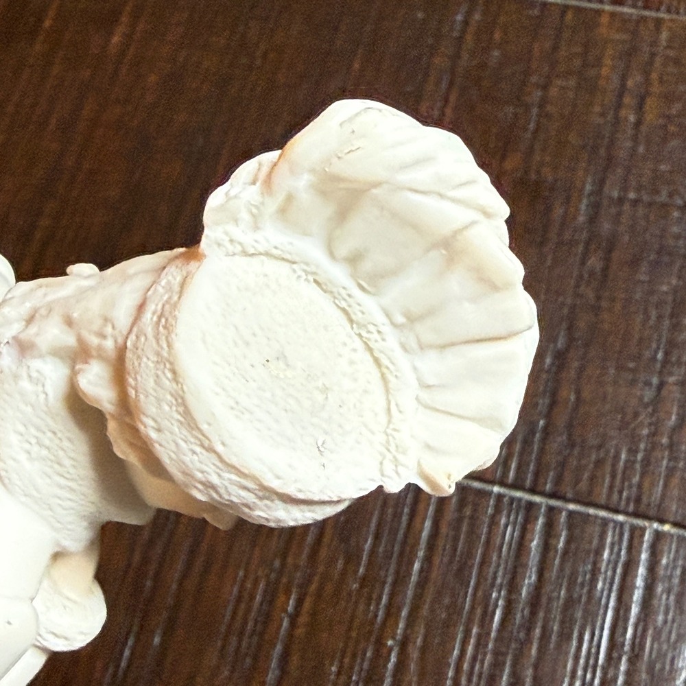Giuseppe Armani Figurine Lady with Muff 11" White Vintage Art Deco Statue Money - Picture 6 of 12